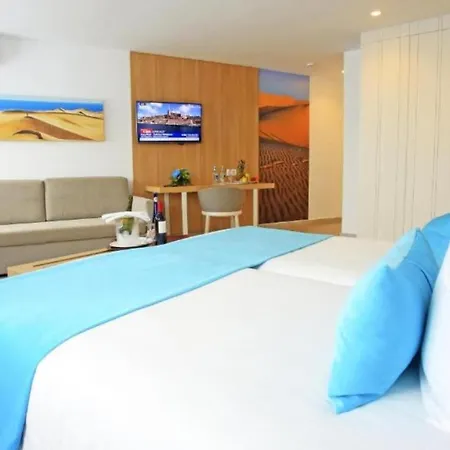 Doble Deluxe Con Desayuno Y Cena,wifi,piscina *