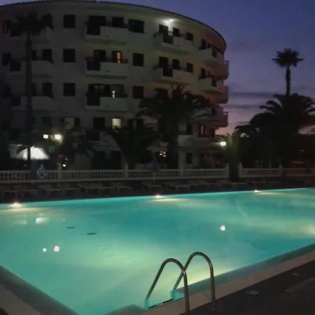Doble Deluxe Con Desayuno Y Cena,wifi,piscina アパート プラヤ・デル・イングレス