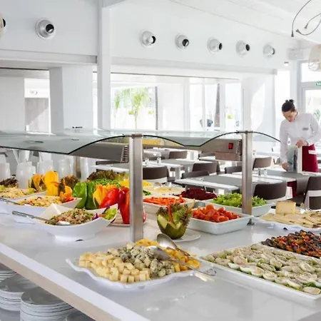 Doble Deluxe Con Desayuno Y Cena,wifi,piscina *